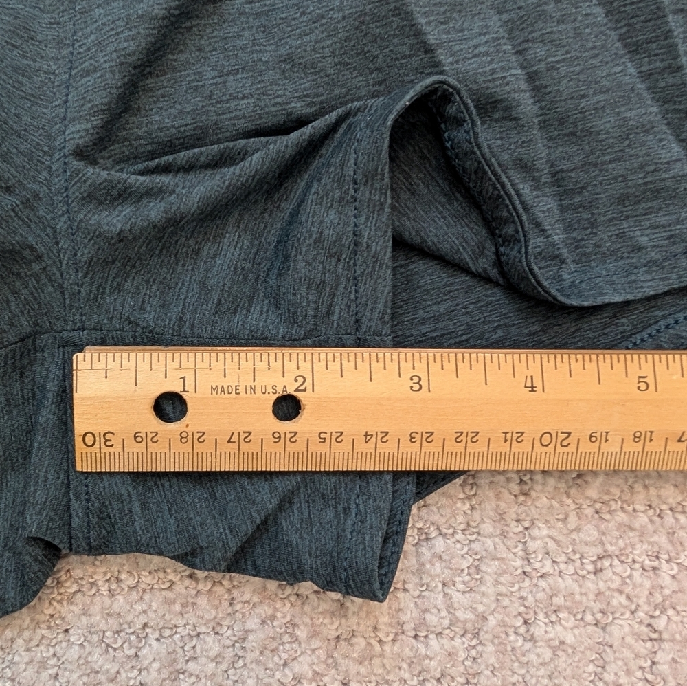 Tracksmith Session Speed Shorts, Size Small - Picture 6 of 6